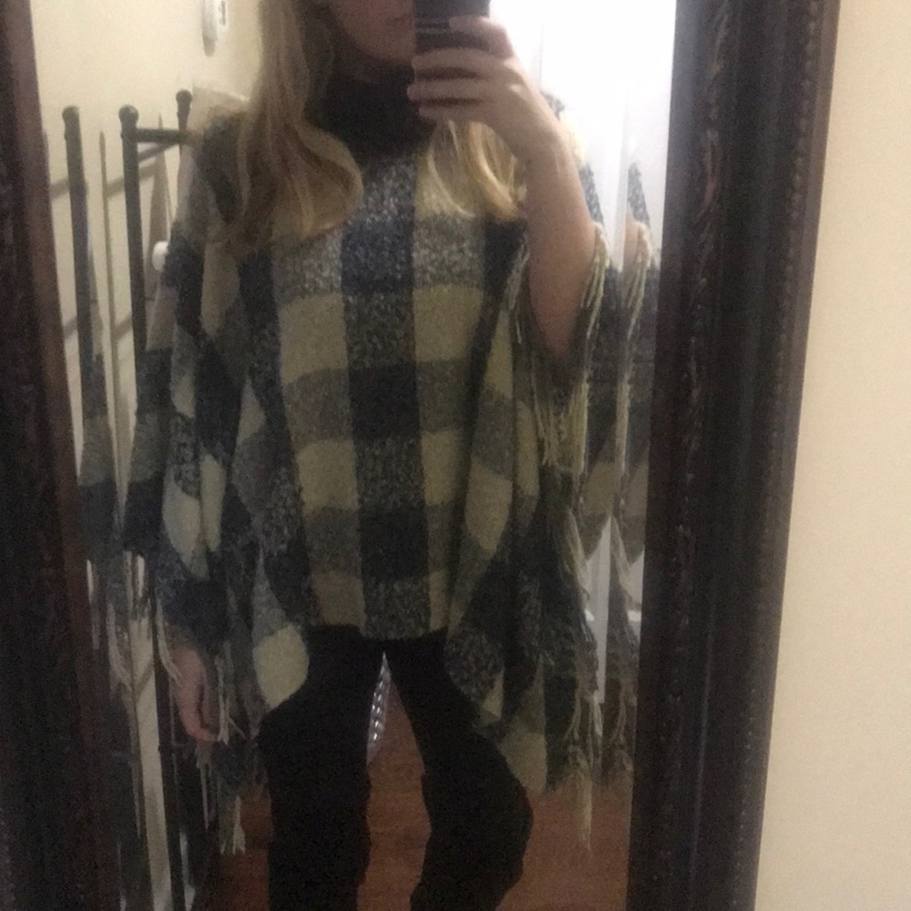 Checkered pancho